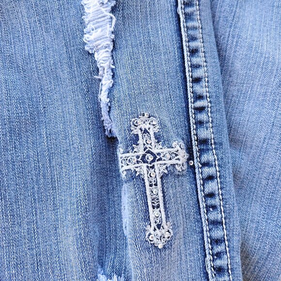 Cowgirl Tuff Co. Low Rise Rhinestone Cross Women's Jeans - Picture 3 of 8